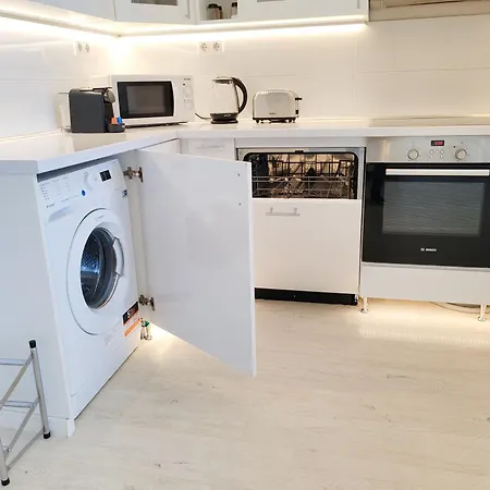 B40 With Parlament View Апартаменты *